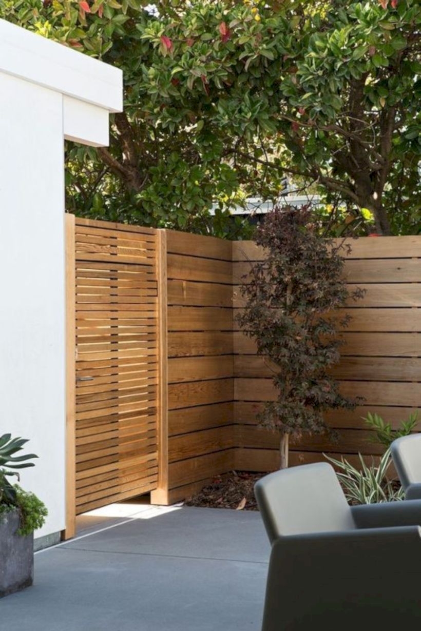 Contemporary horizontal wood fence and gate