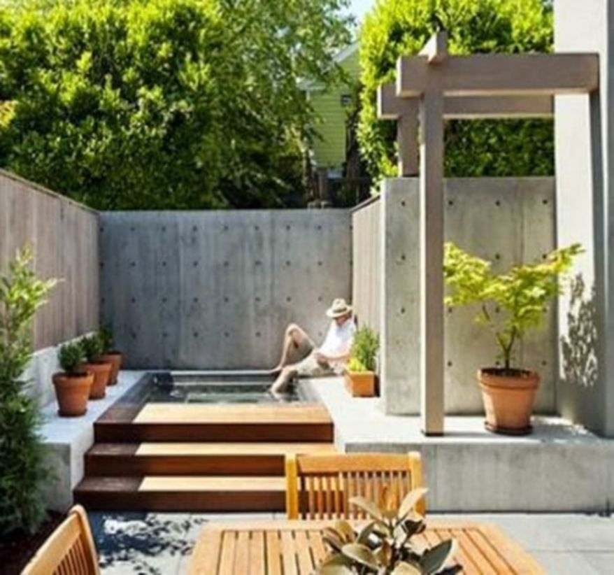 Outdoor living spaces with jacuzzi tubs