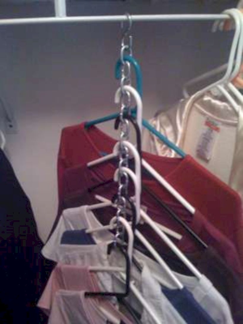 Space saving closet hangers