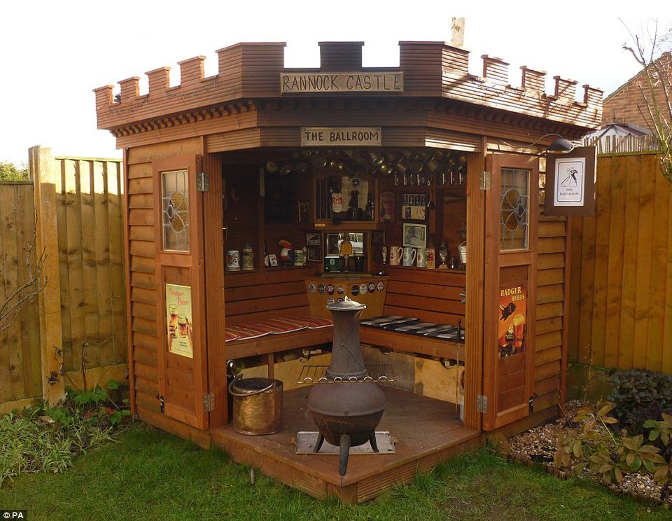 Backyard sheds design ideas that you will love 9