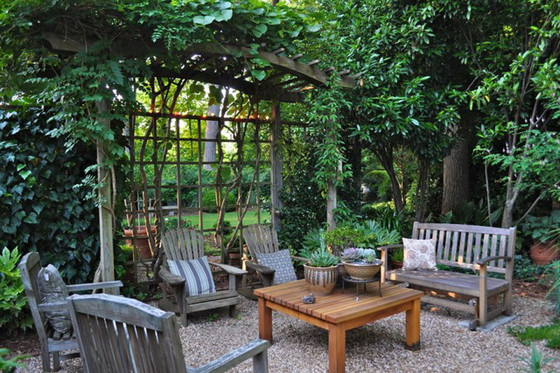 2. leafy garden