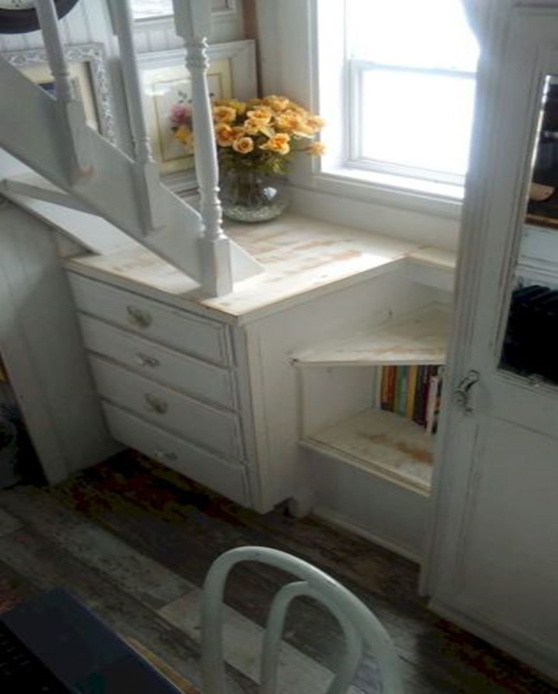 Amazing-loft-stair-for-tiny-house-ideas-3