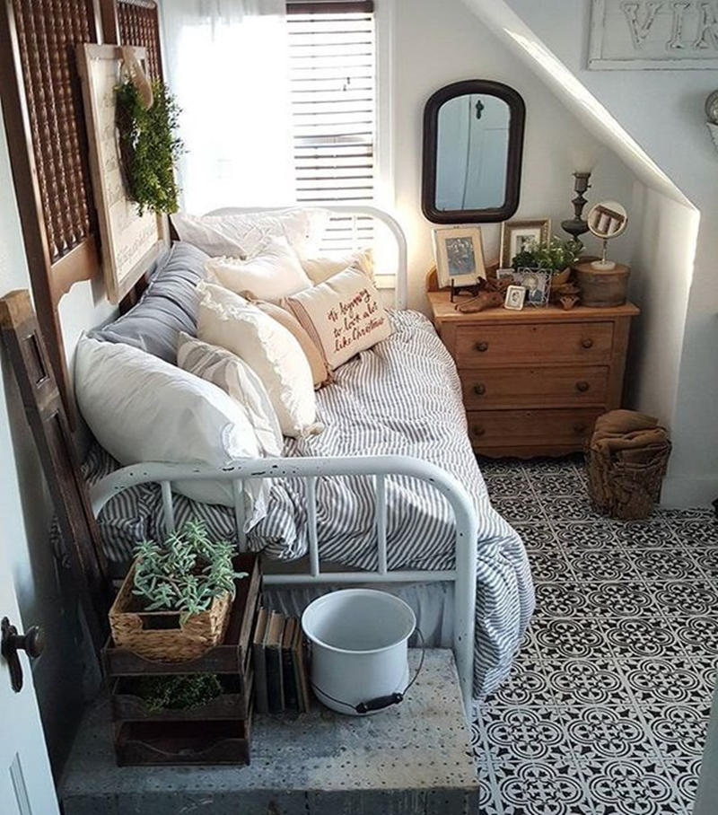Dorm room 10