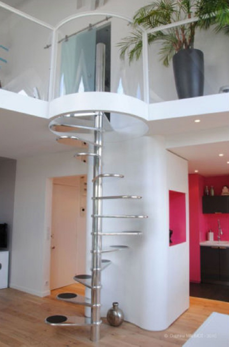 Retro-spiral-staircase