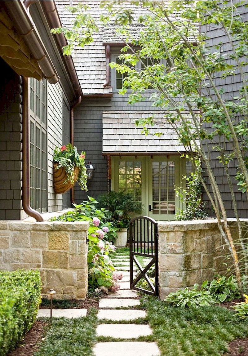 Gate for side yard garden