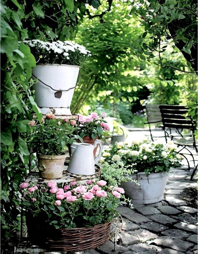 Shabby chic garden 4