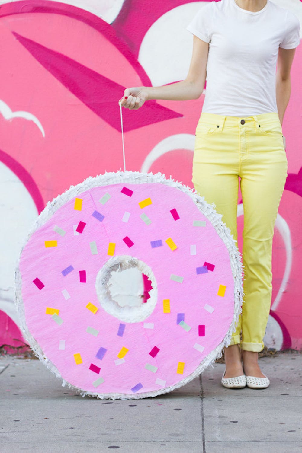 Diy donut pinata