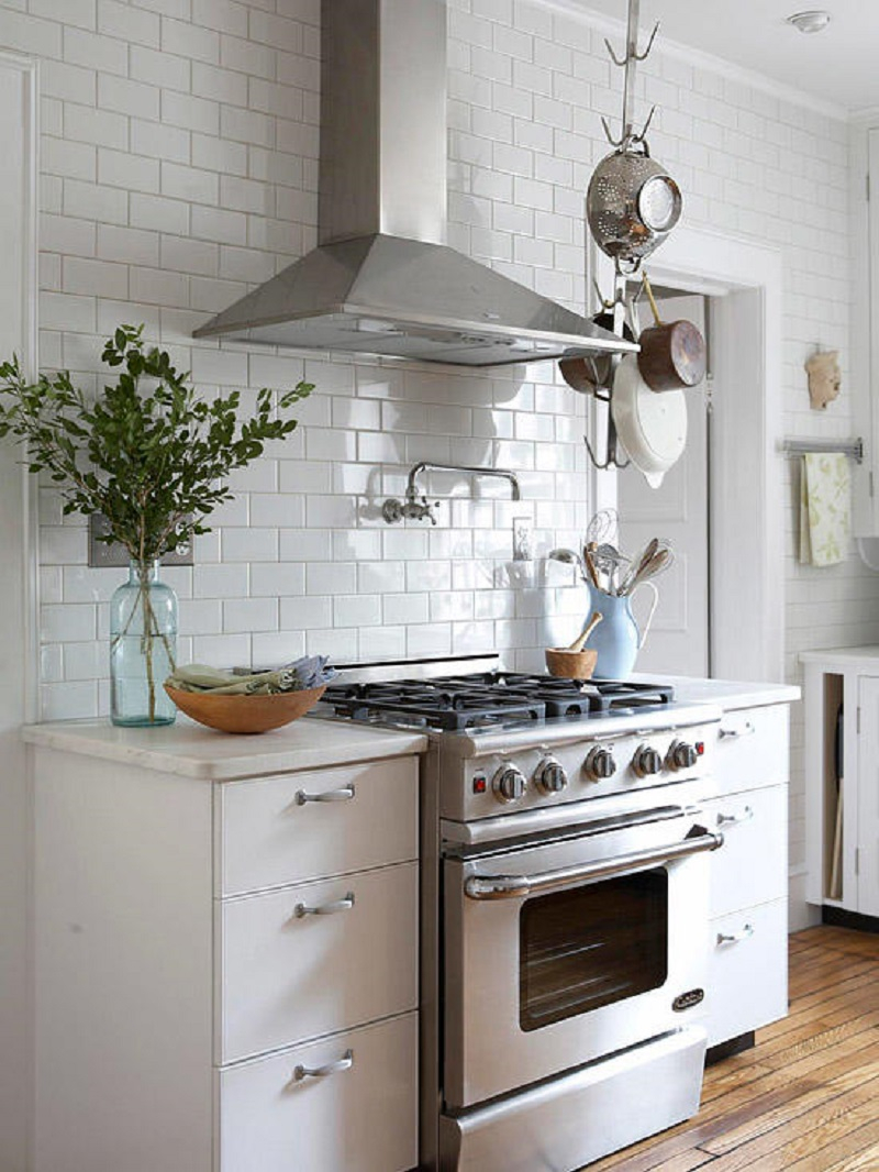 Fewer upper cabinets
