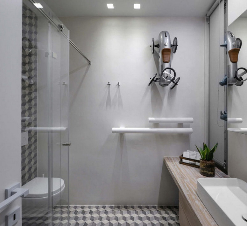 8. bathroom 2
