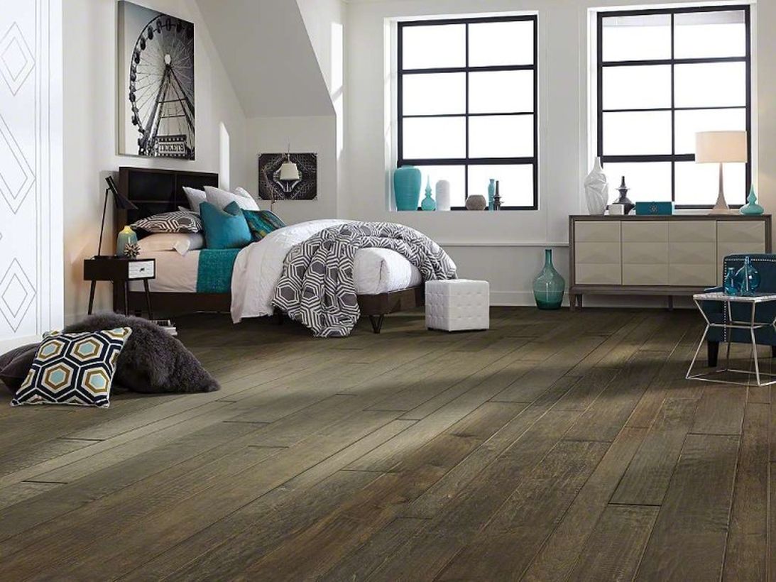 An awesome farmhouse flooring ideas for summer with maple fairbanks come in three different board sizes mixed to achieve a simple and elegant look