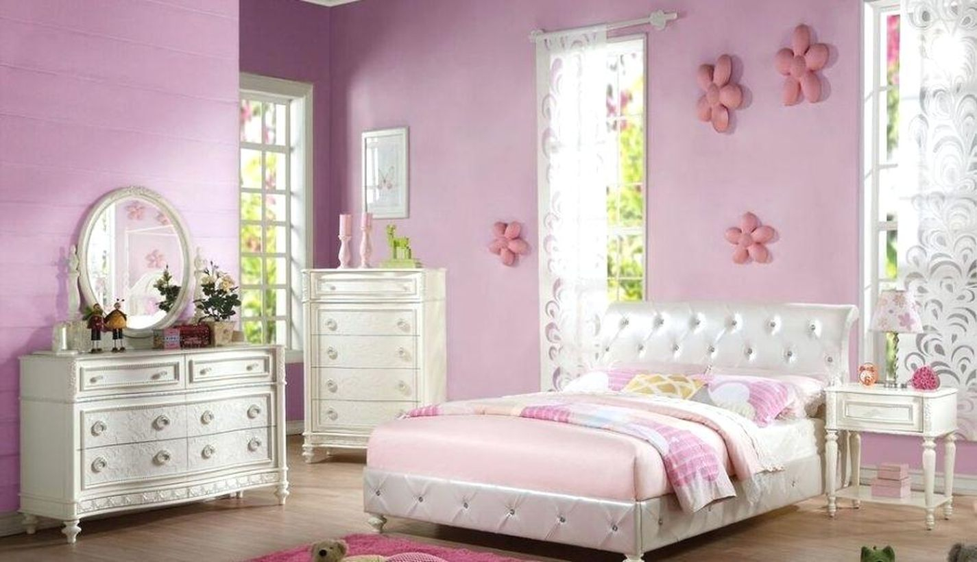 Charming pink bedroom ideas with pink walls, pink blankets, white certain, white bedding, white cabinet storage