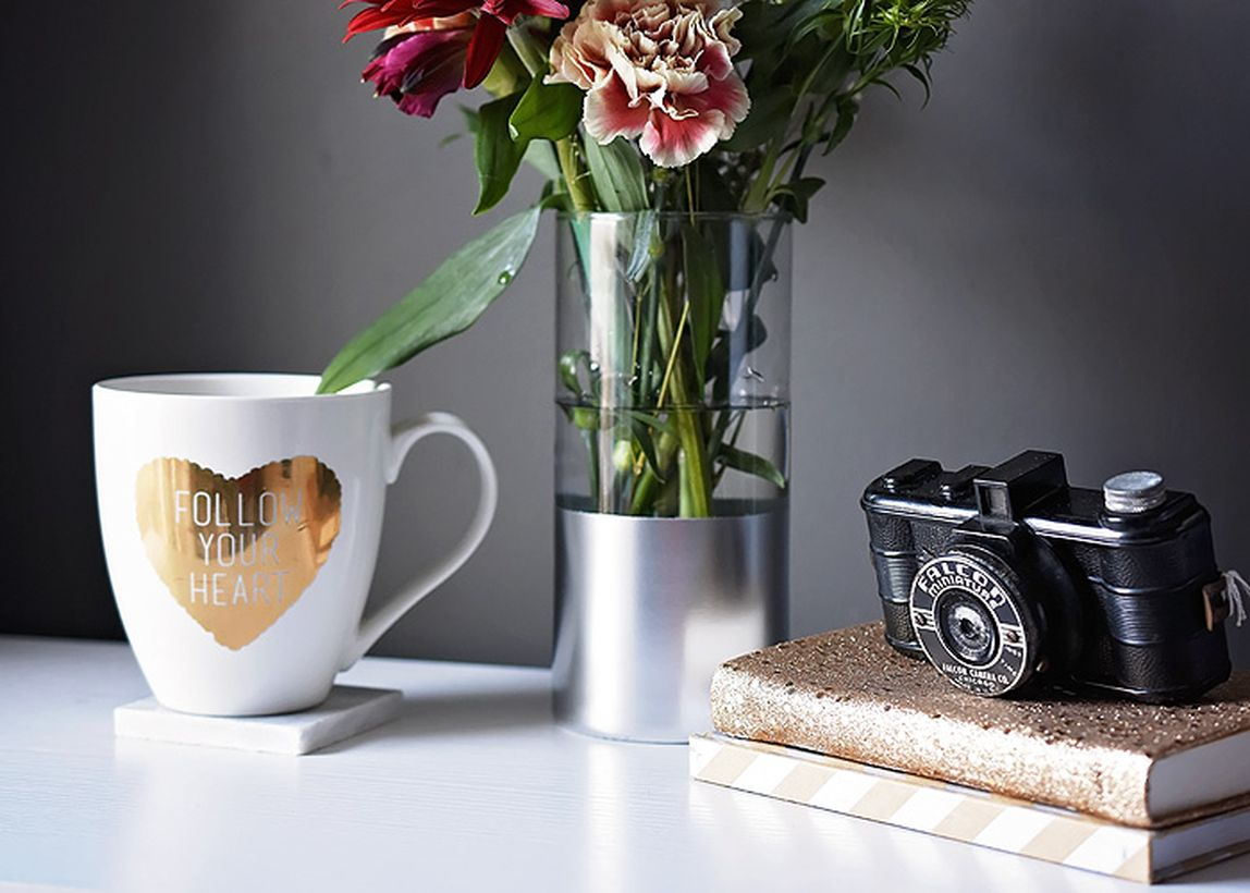 Diy glass flower vase with tube shape, half clear silver color to create comfort