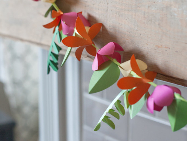 Hanging paper crafts ideas with red flower to create more beauty