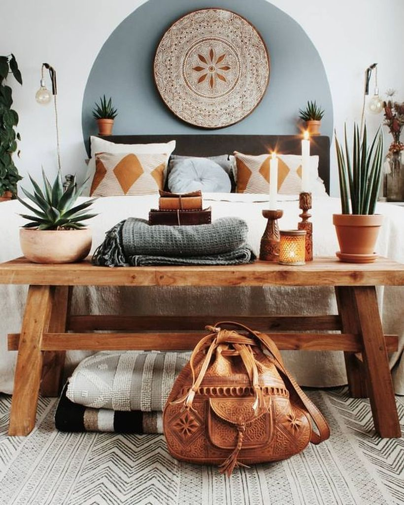 A stunning nature element furniture with rustic wooden bench that are fabulous for summer