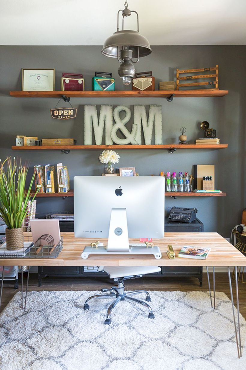 Style rustic shelves