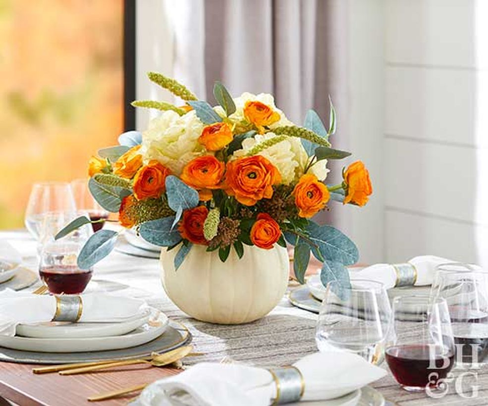 Creative white pumpkin centrepiece ideas