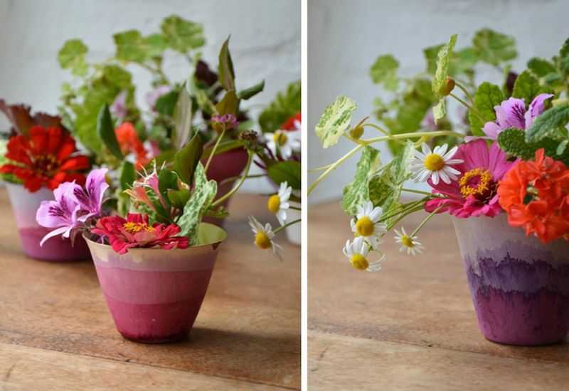 Mesmerizing plastic pots with beautiful flowers to create your an amazing garden