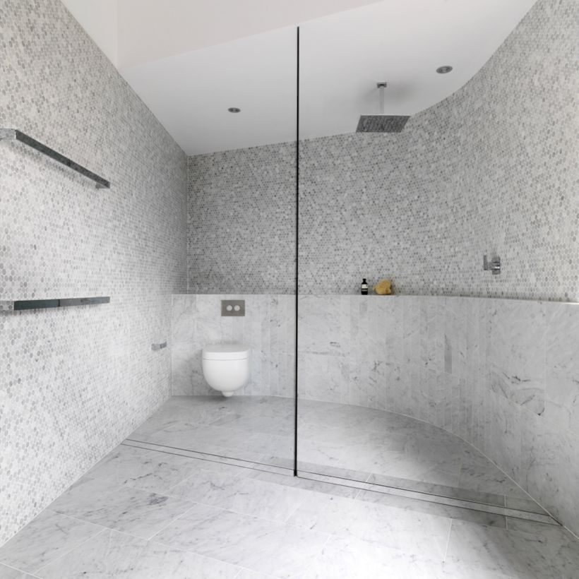 Adorable mosaic marble shower tile for your bathroom 22