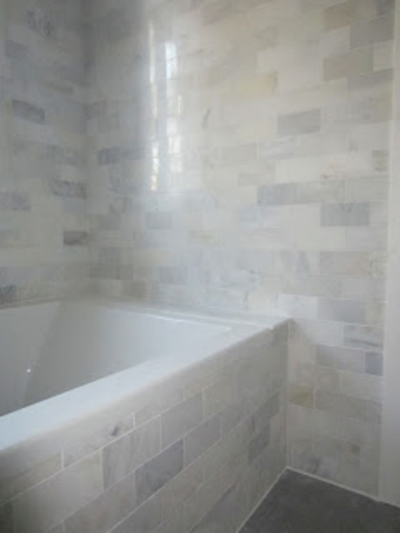 Adorable mosaic marble shower tile for your bathroom 29