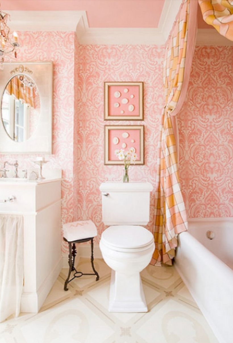 Adorable mosaic marble shower tile for your bathroom 37
