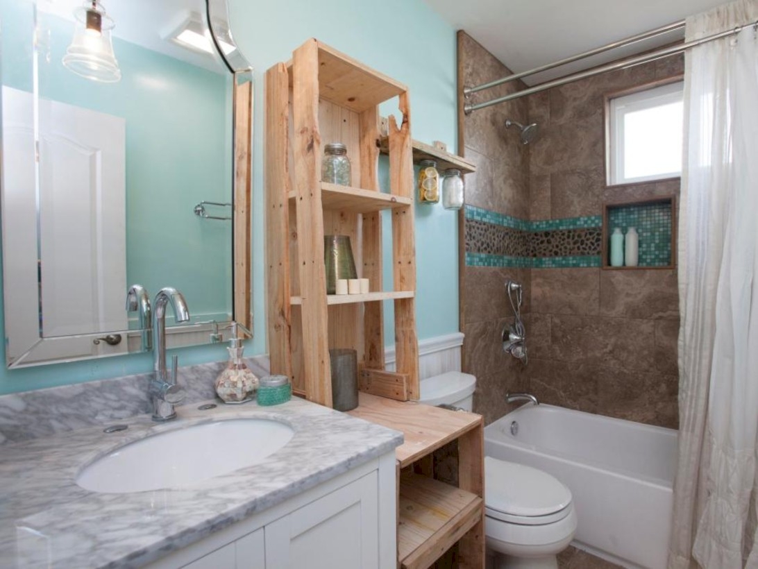 Amazing doorless shower design ideas 16