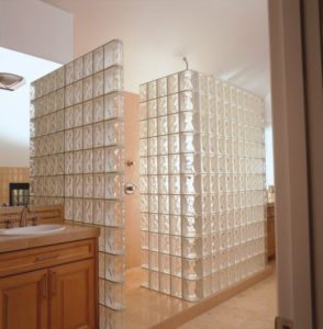 Amazing glass brick shower division design ideas 20