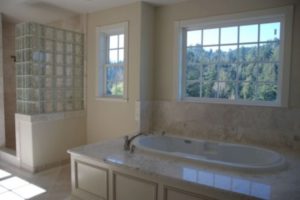 Amazing glass brick shower division design ideas 34