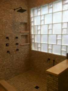 Amazing glass brick shower division design ideas 41