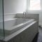 Bathtub and shower tile ideas to beautify your bathroom 26