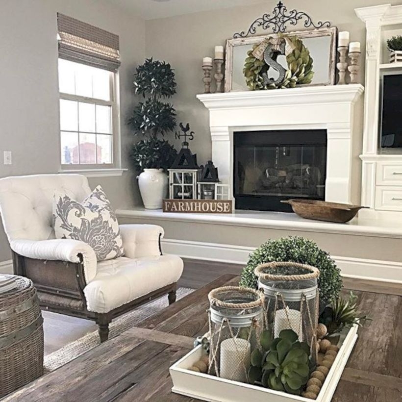 Beautiful living room design ideas with mirror 01