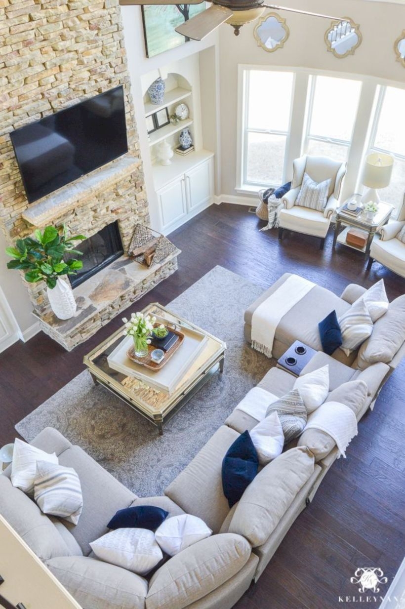 Beautiful living room design ideas with mirror 27