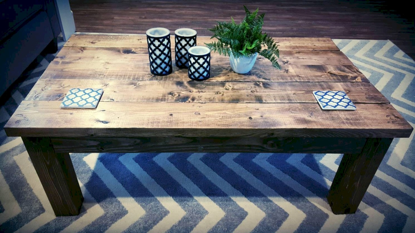 Best chunky farmhouse coffee table 23