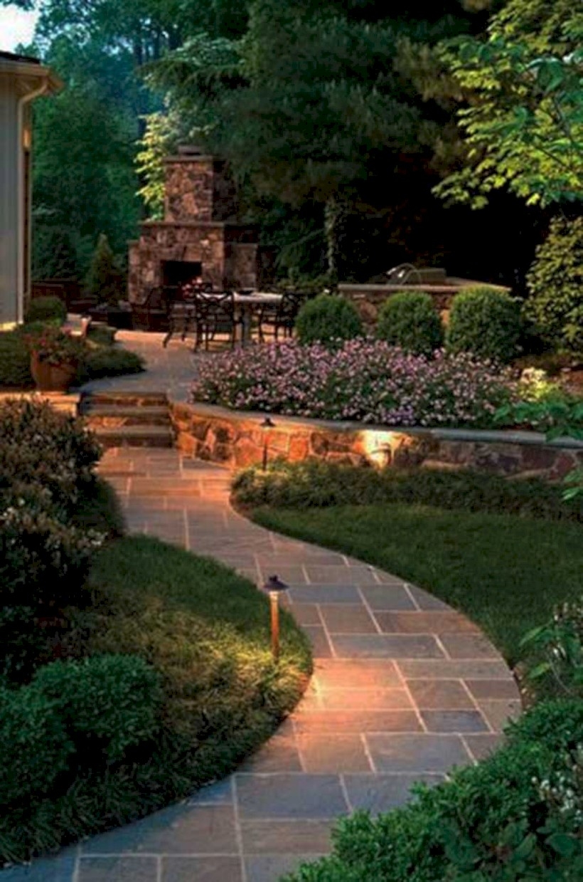 Best garden walkway to envy your visitor 02