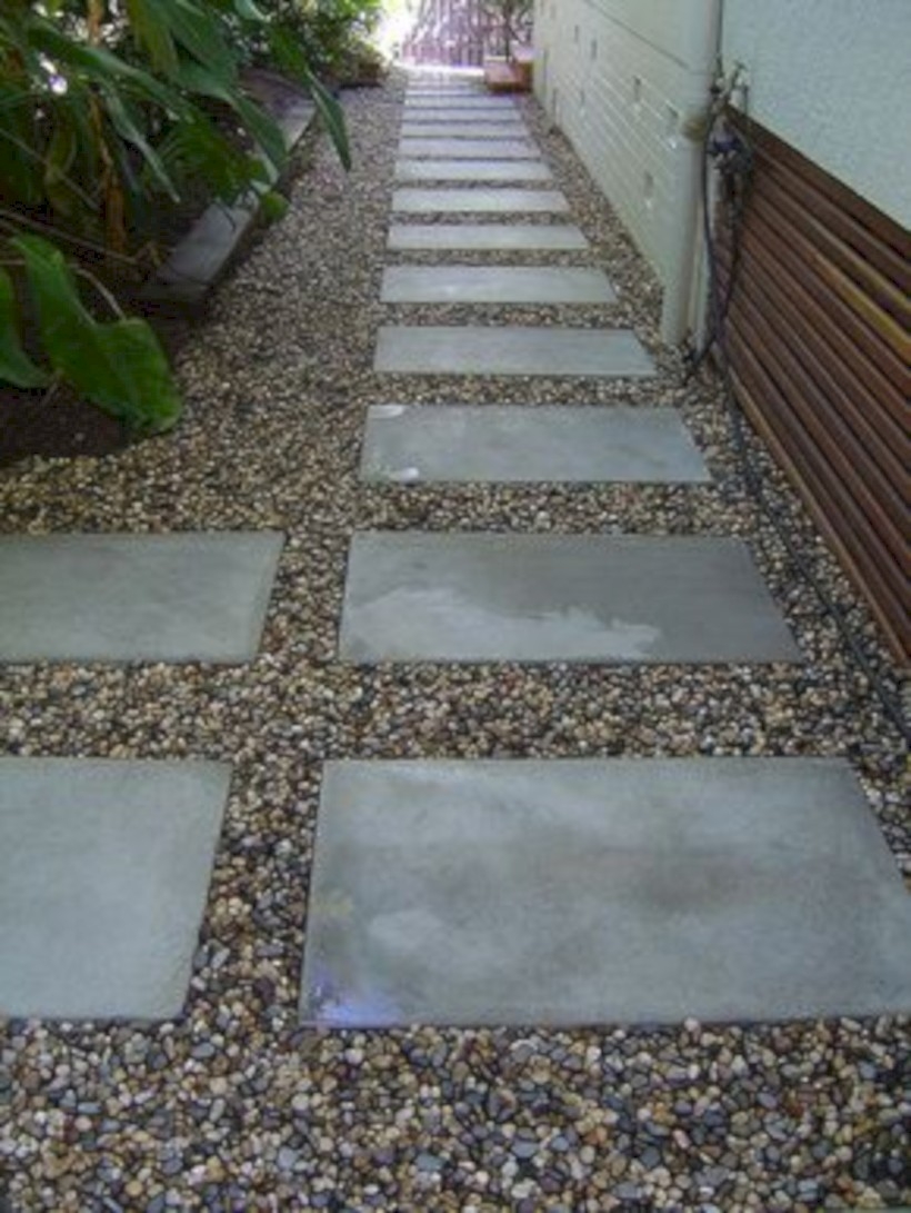 Best garden walkway to envy your visitor 06