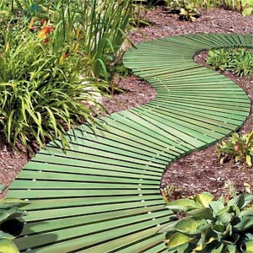 Best garden walkway to envy your visitor 26