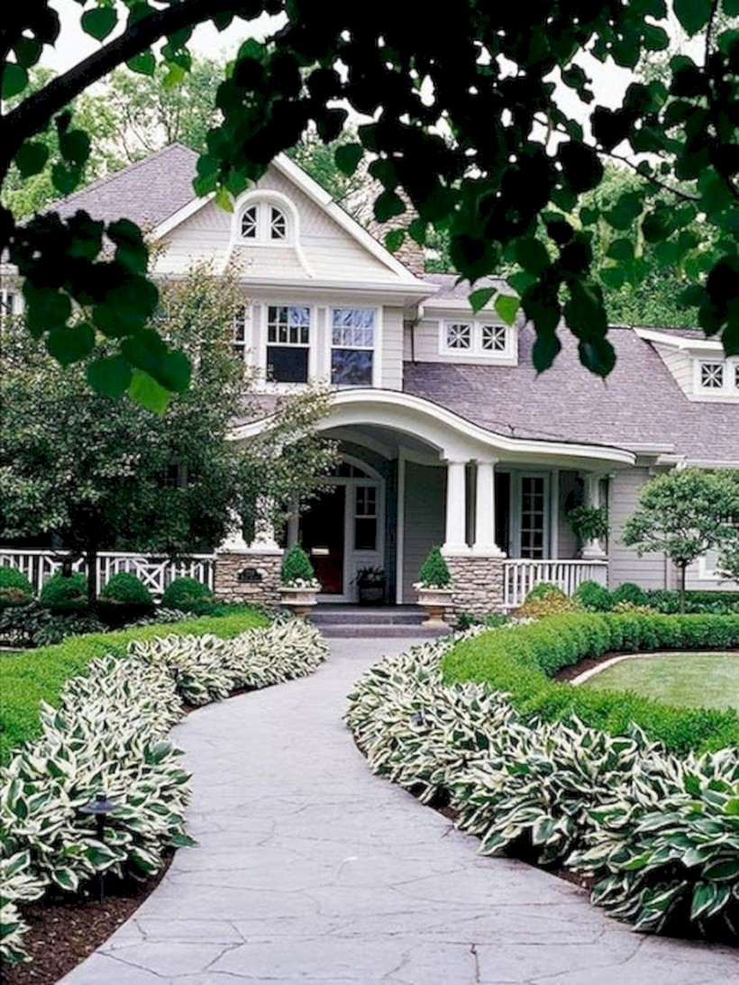 Best garden walkway to envy your visitor 30