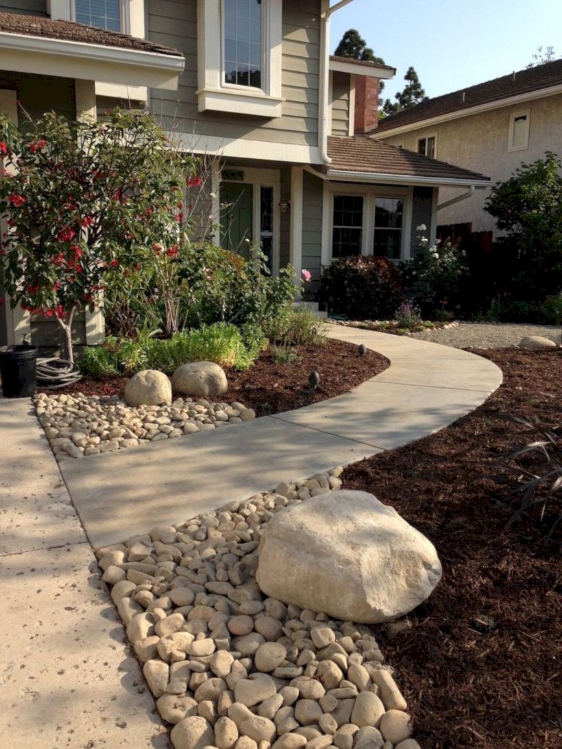 Best garden walkway to envy your visitor 31