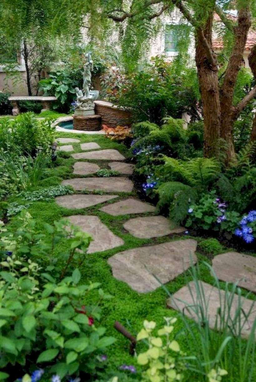 Best garden walkway to envy your visitor 40