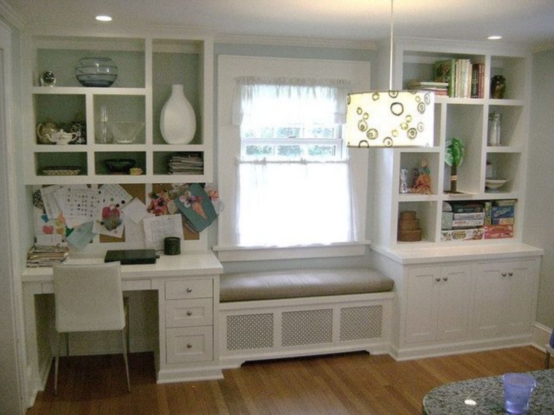 Built-in bench for your basement design ideas 16