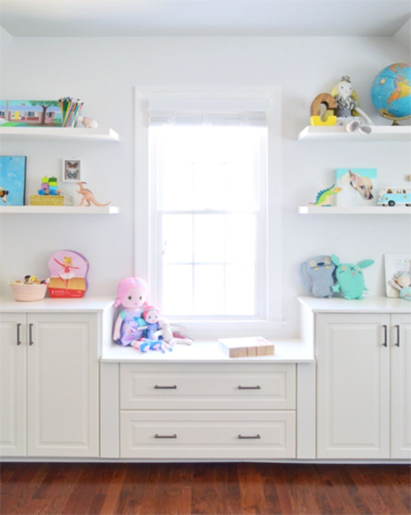 Built-in bench for your basement design ideas 19