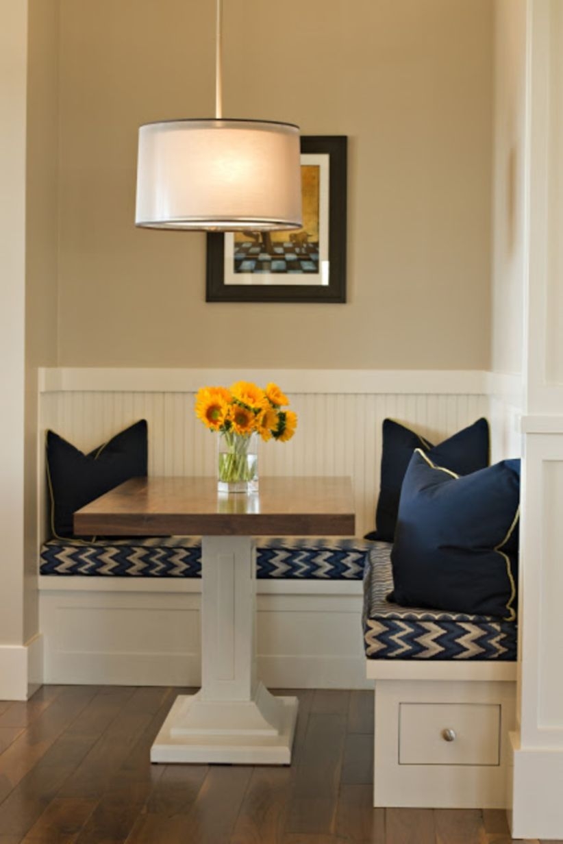 Built-in bench for your basement design ideas 25