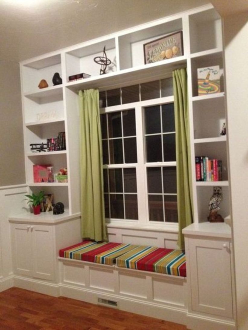 Built-in bench for your basement design ideas 35