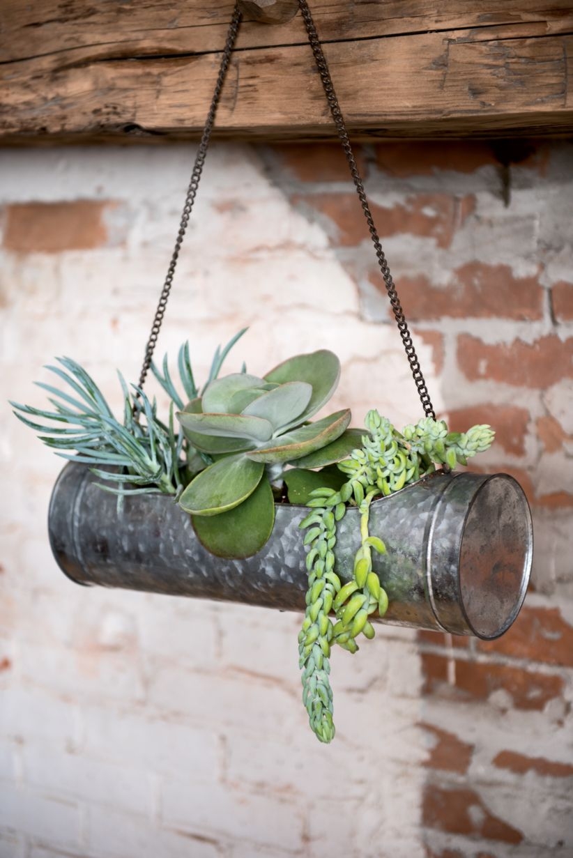 Charming outdoor hanging planters ideas to brighten your yard 14
