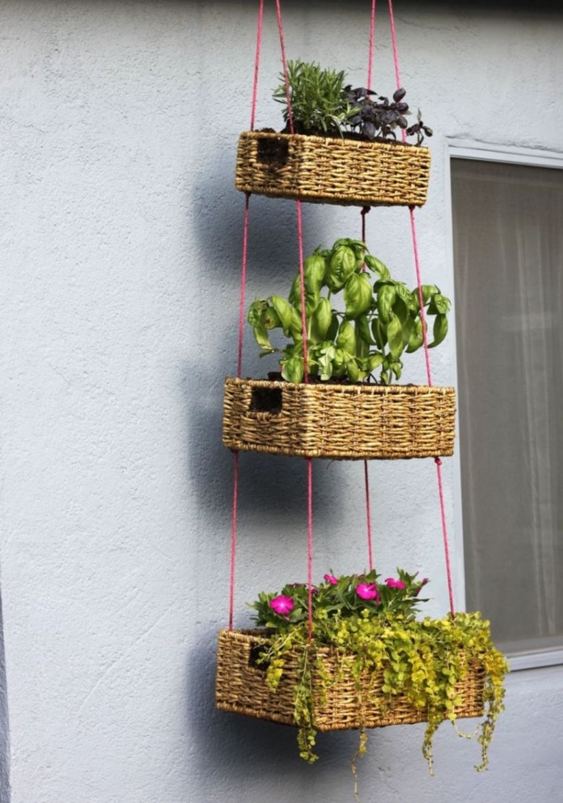 Charming outdoor hanging planters ideas to brighten your yard 22