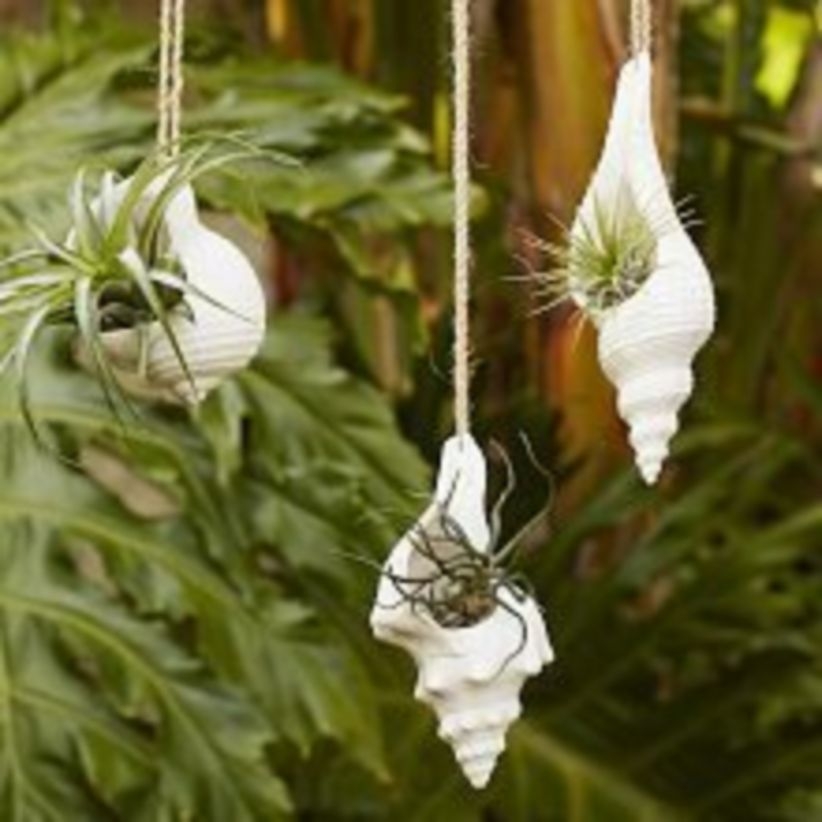 Charming outdoor hanging planters ideas to brighten your yard 34