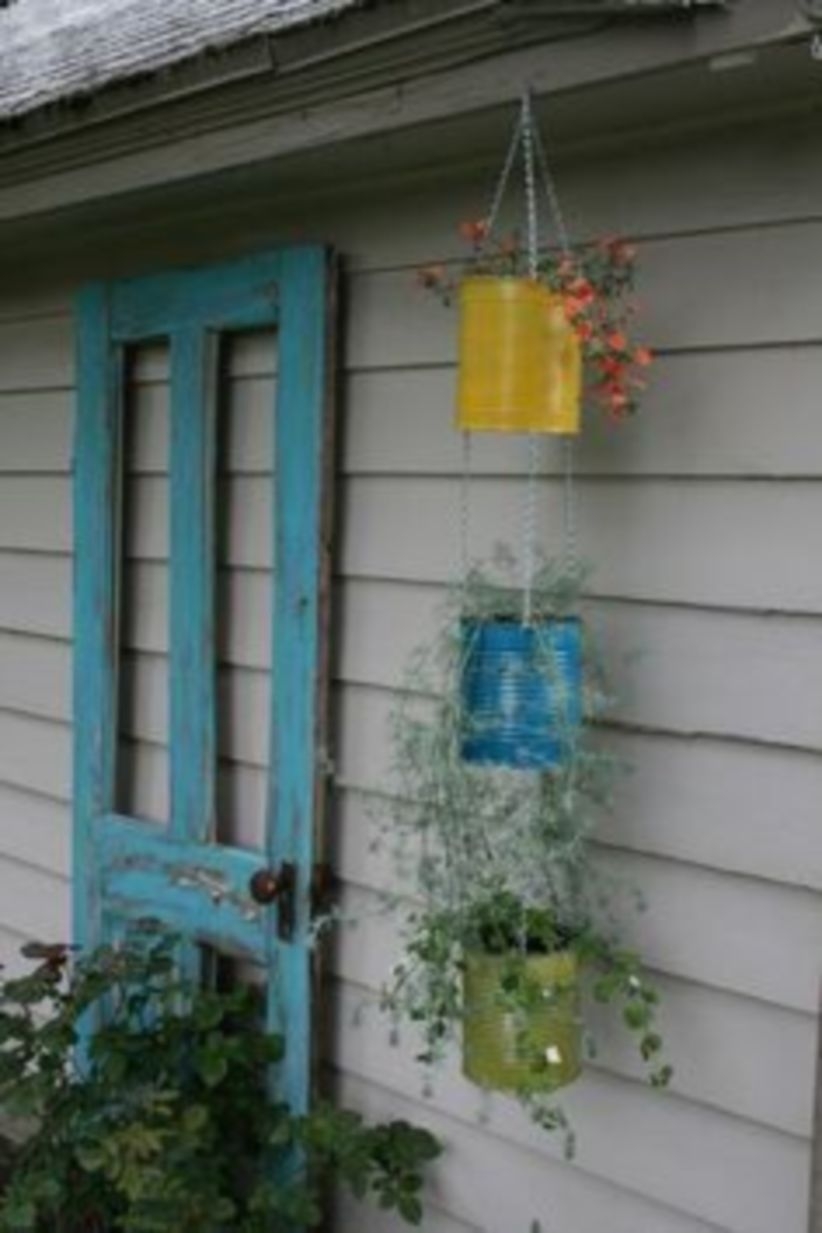 Charming outdoor hanging planters ideas to brighten your yard 40