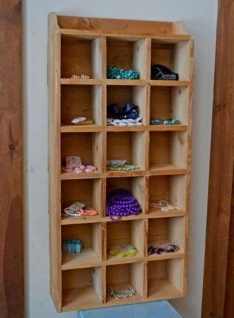 Easy pallet furniture projects for beginners 03