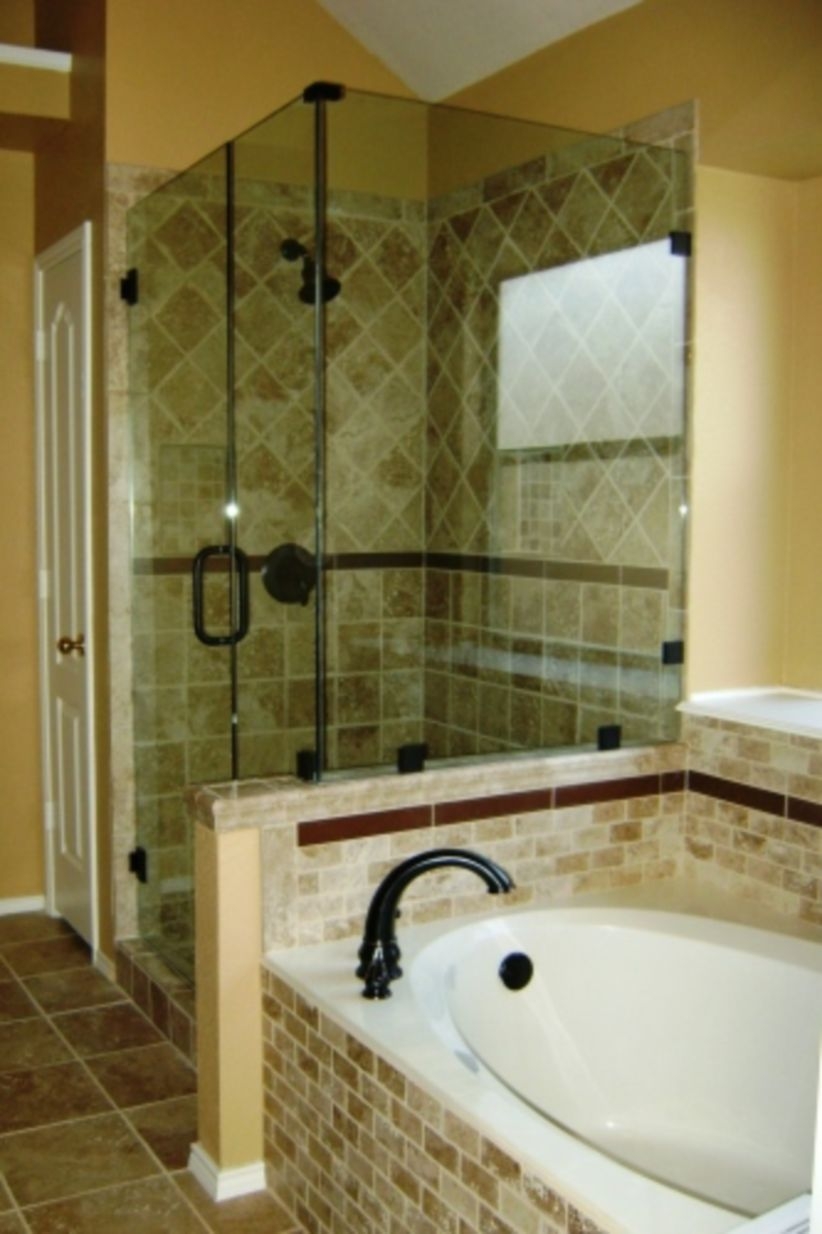 Half wall shower for your small bathroom design ideas 01