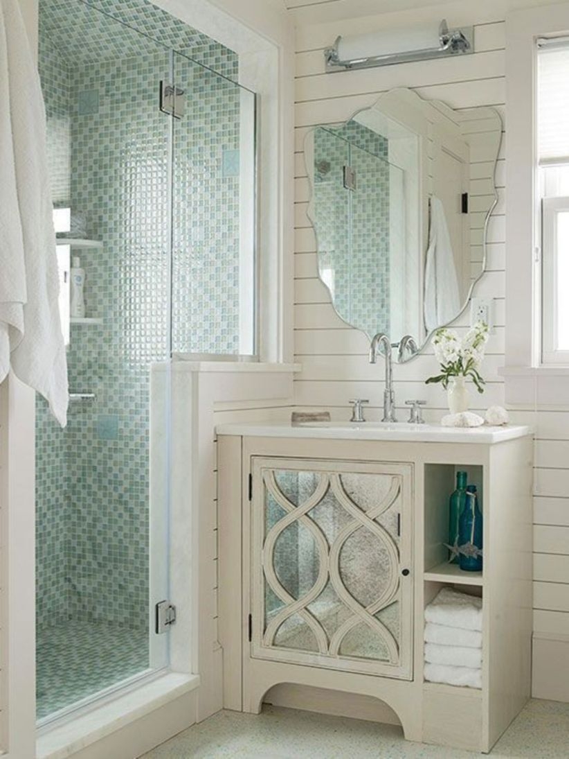 Half wall shower for your small bathroom design ideas 14
