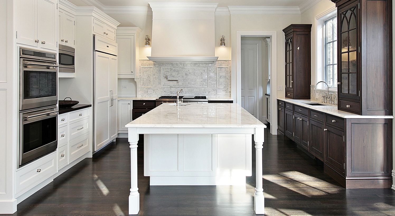 High ceilings accent wall with traditional and classic look 19
